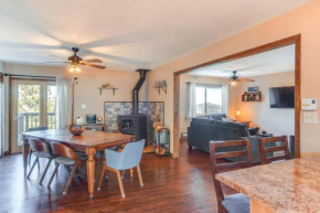 Mountain-View Deck Cabin in Bailey